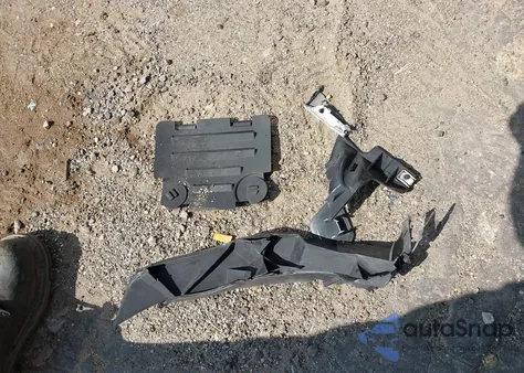 2010 BMW 128I z USA, uszkodzony, nr VIN WBAUN1C54AVH81805